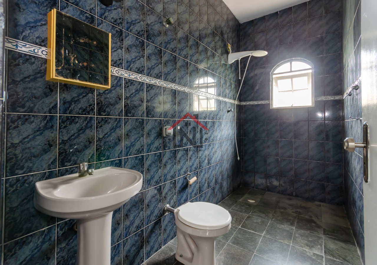 Aluguel de Casa com 3 Quartos e 1 Suíte na Vila Romana, São Paulo-SP: Espaço e Conforto em 230m²!