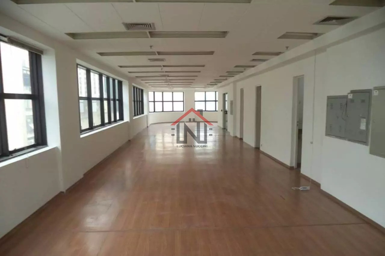 Conjunto Comercial de Alto Padrão na Vila Buarque, São Paulo-SP 188m², 4 Banheiros e 5 Vagas de Garagem!