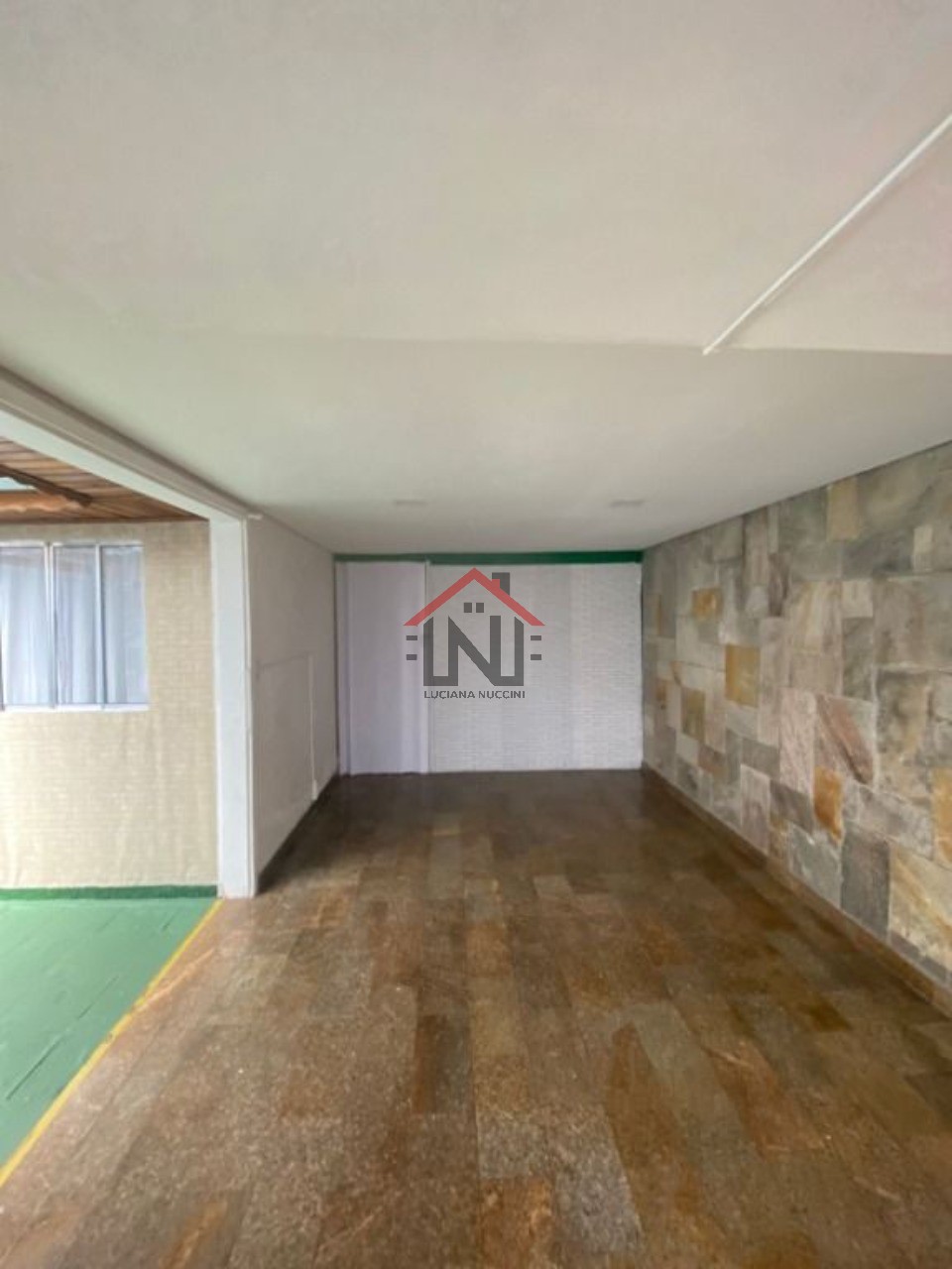 Imperdível: Casa à venda em São Paulo-SP, Vila Mariana. 3 quartos, 4 banheiros, 5 vagas de garagem e 360m² de área!