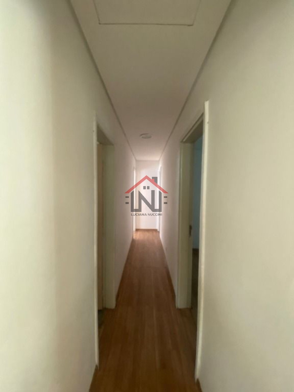 Imperdível: Casa à venda em São Paulo-SP, Vila Mariana. 3 quartos, 4 banheiros, 5 vagas de garagem e 360m² de área!