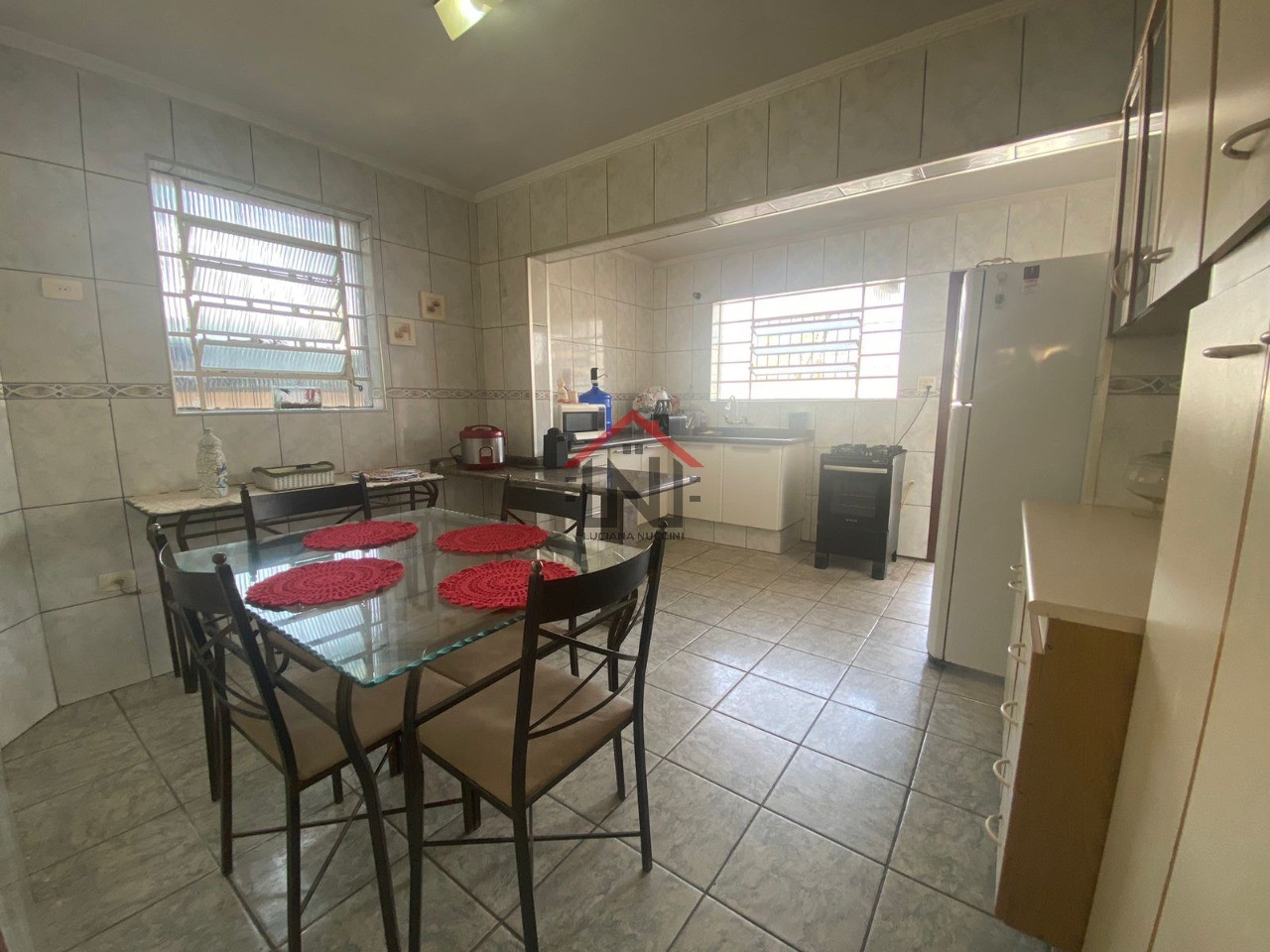 Casa à venda em São Paulo-SP, Jardim da Glória: 2 quartos, 1 sala, 1 banheiro, 2 vagas de garagem, 155m² de área!