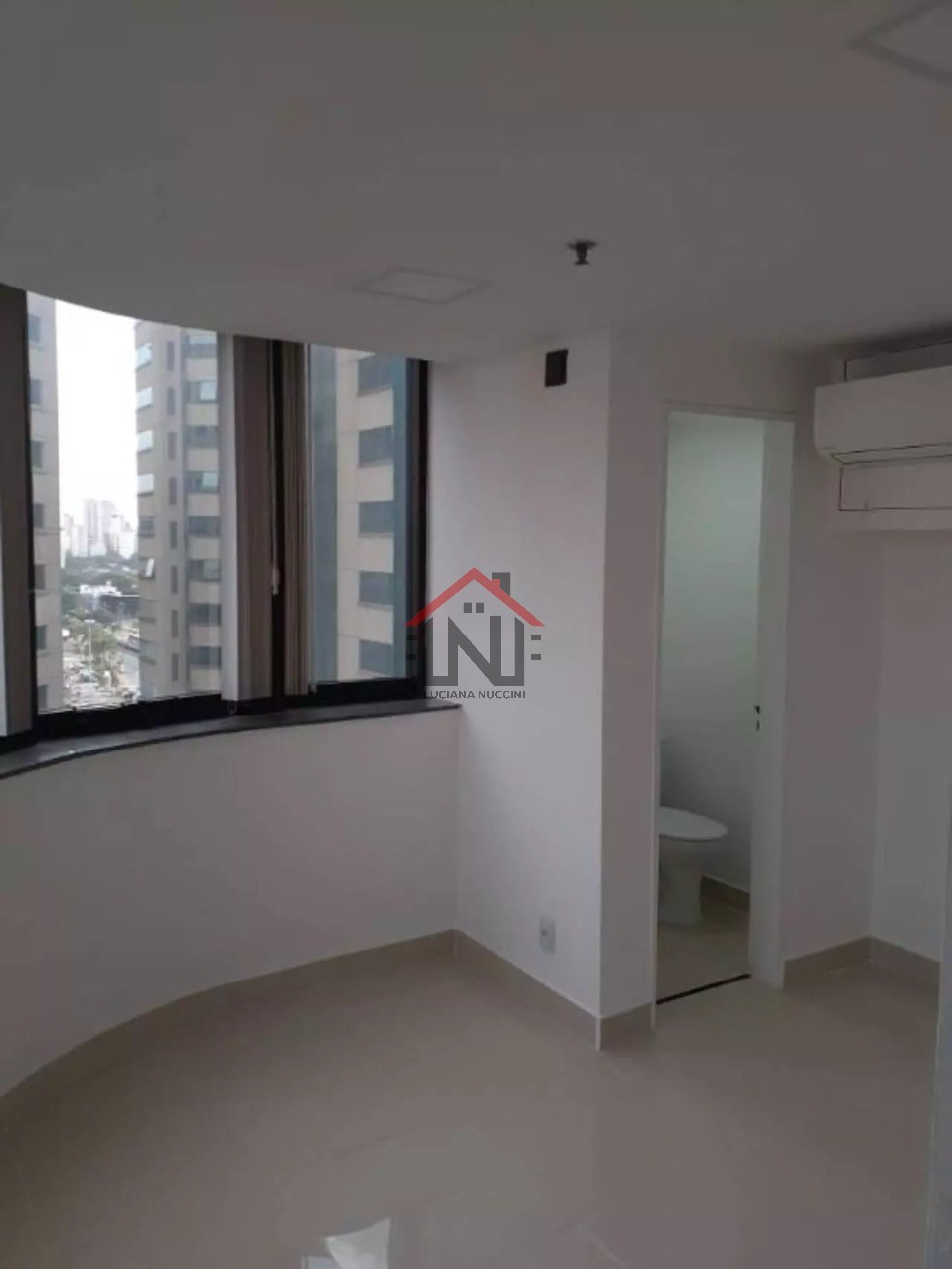 Imóvel à venda ou locação em Indianópolis, São Paulo-SP: 6 banheiros, 3 vagas, 124m² de área. Confira!