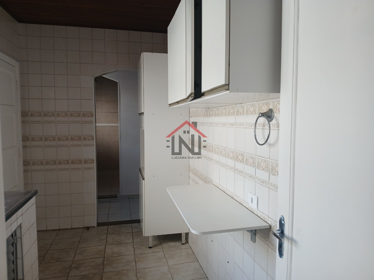 Casa para locação em São Paulo-SP, bairro Aclimação, 2 quartos, 1 sala, 1 vaga de garagem, 208m² de área.