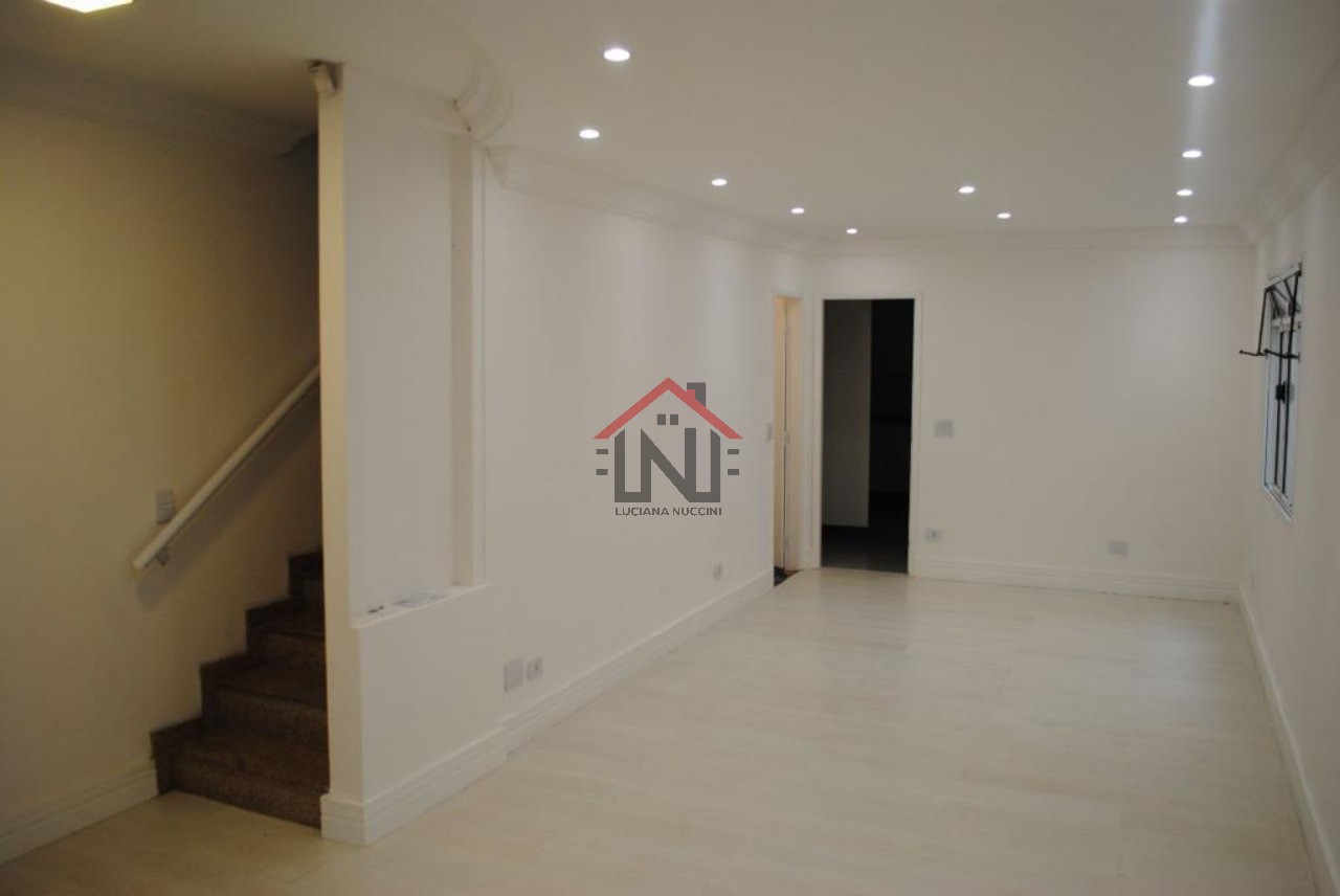 Imperdível oportunidade de adquirir casa com 3 quartos e 3 suítes na Vila Mariana, São Paulo!