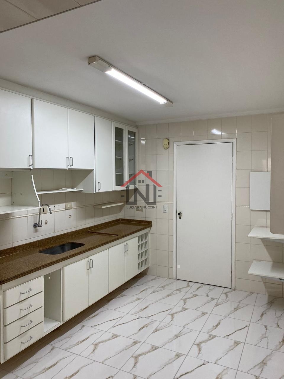 Cobertura para locação com 3 quartos e 160m² em Pinheiros, São Paulo-SP.