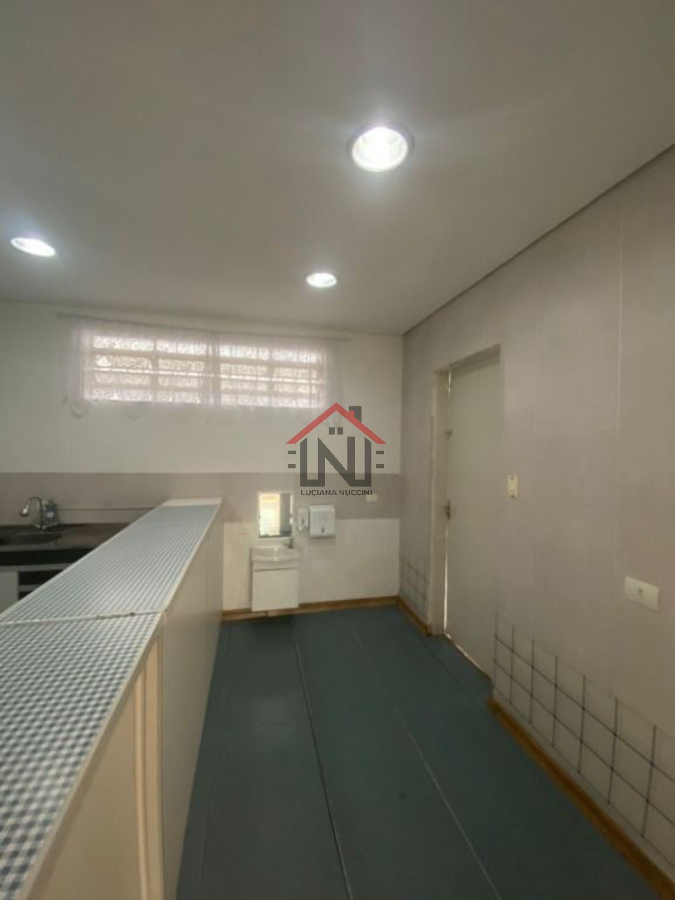 Imperdível: Casa à venda em São Paulo-SP, Vila Mariana. 3 quartos, 4 banheiros, 5 vagas de garagem e 360m² de área!