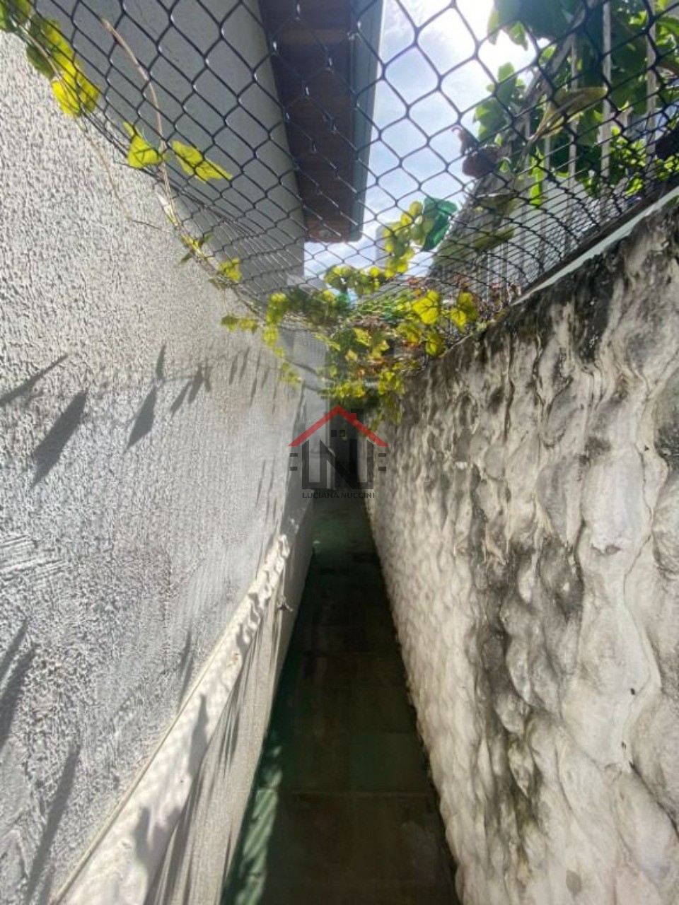 Imperdível: Casa à venda em São Paulo-SP, Vila Mariana. 3 quartos, 4 banheiros, 5 vagas de garagem e 360m² de área!