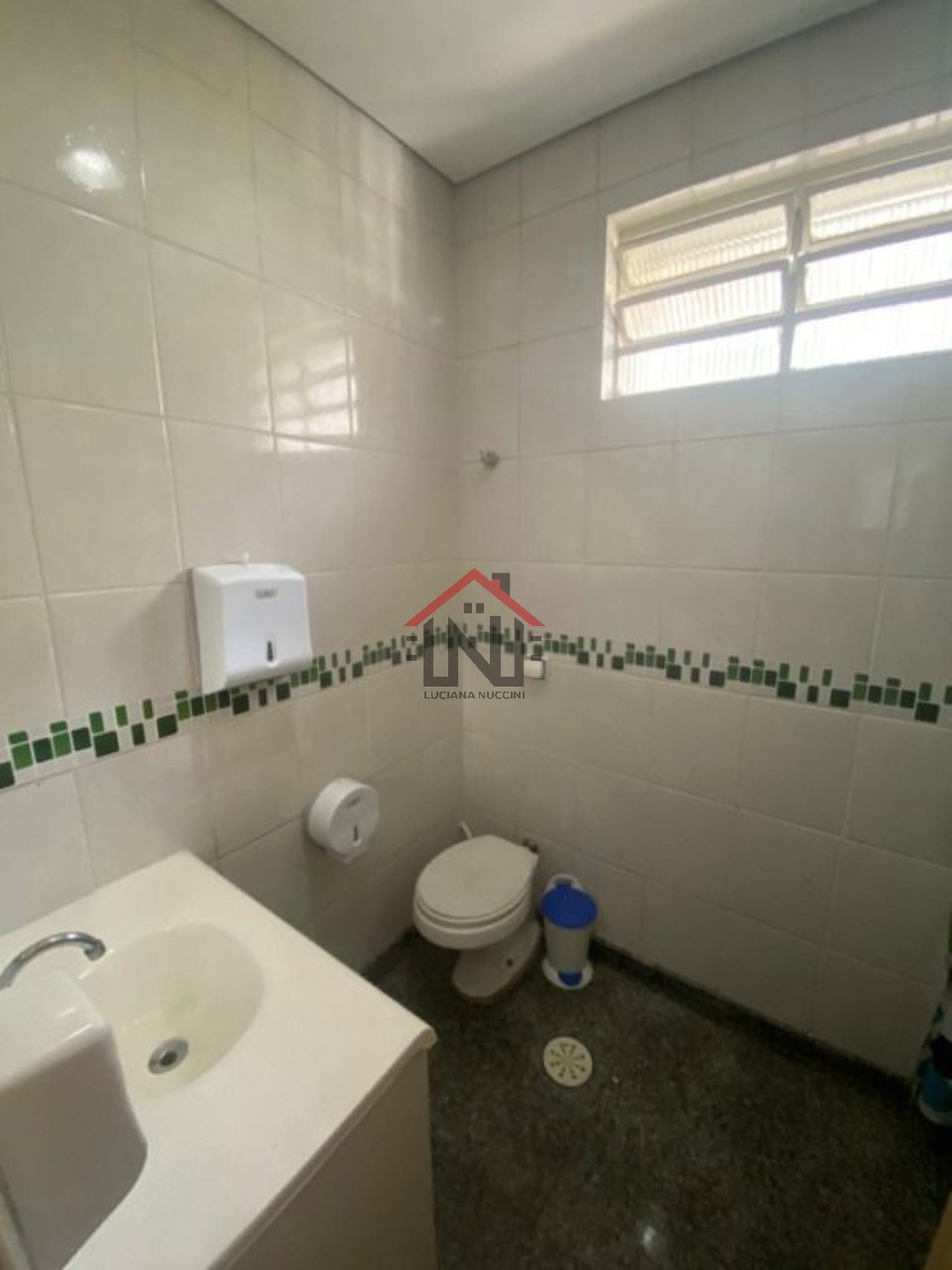 Imperdível: Casa à venda em São Paulo-SP, Vila Mariana. 3 quartos, 4 banheiros, 5 vagas de garagem e 360m² de área!