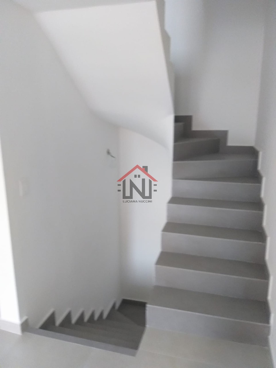 Casa à venda na Vila Mariana, São Paulo-SP: 2 quartos, 1 suíte, 1 sala, 2 banheiros, 1 vaga de garagem, 149m²!