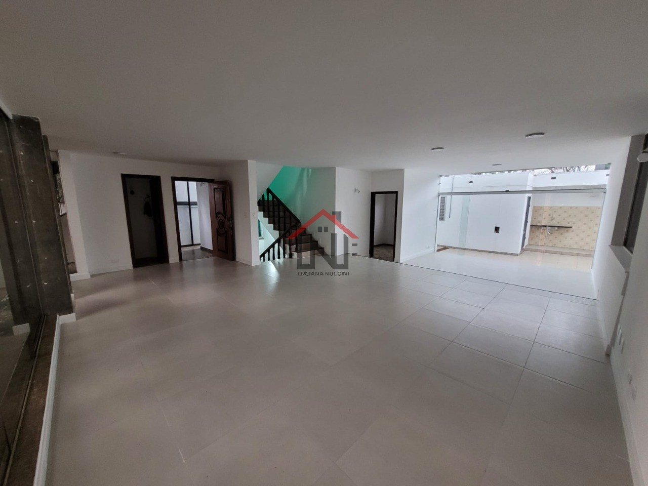 Excelente oportunidade de locação: Casa comercial com 7 quartos e 330m² no Planalto Paulista, São Paulo-SP!