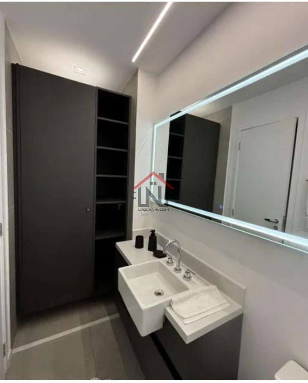 Apartamento para locação no Jardim das Acácias - São Paulo-SP: 1 quarto, 1 suíte, 2 banheiros, 2 vagas, 77m². Venha conferir!