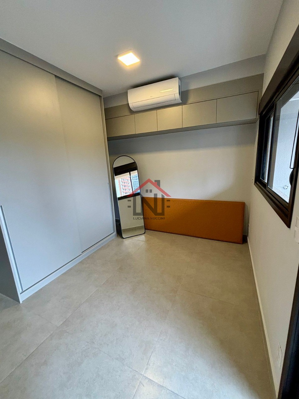 Studio para locação no Jardim das Acácias, São Paulo-SP: 1 quarto, 1 banheiro, 28m² de área. Encontre seu espaço perfeito!