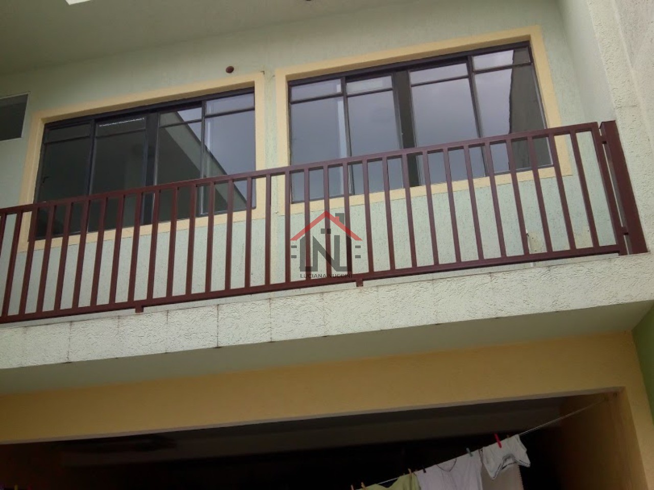 Imperdível oportunidade! Casa à venda ou locação em Mirandópolis, São Paulo-SP: 4 quartos, 1 suíte, 2 salas, 5 banheiros, 7 vagas de garagem, 300m².