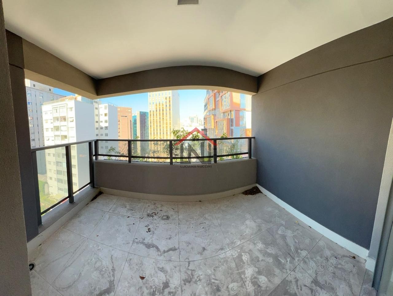 Apartamento à venda no Itaim Bibi, São Paulo-SP: 1 quarto, 1 suíte, 2 banheiros, 1 vaga - 44 m²!