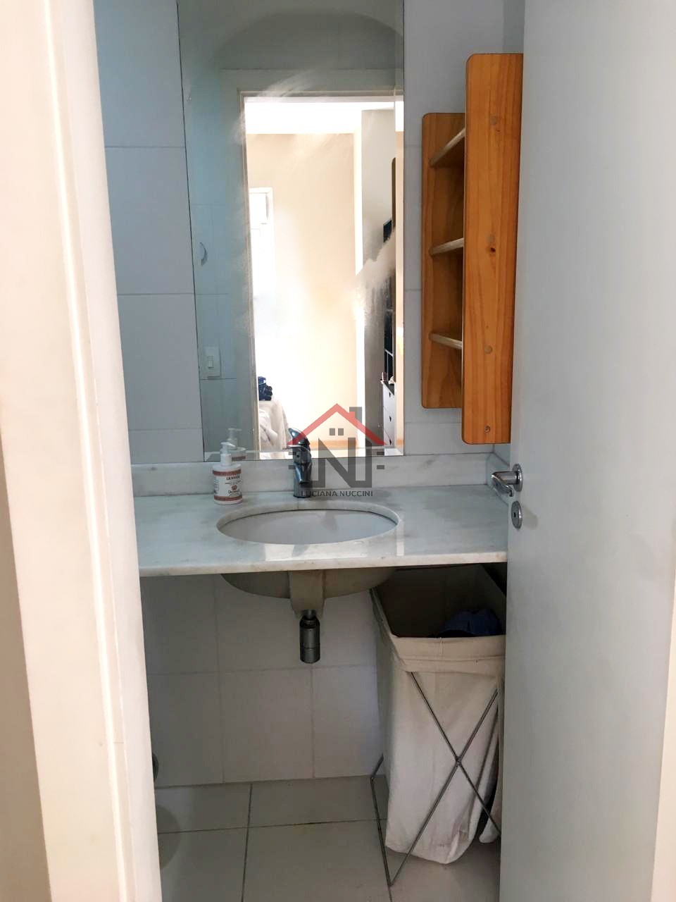 Apartamento impecável para locação na Consolação, São Paulo-SP: 1 quarto, 1 sala, 1 banheiro, 1 vaga de garagem!
