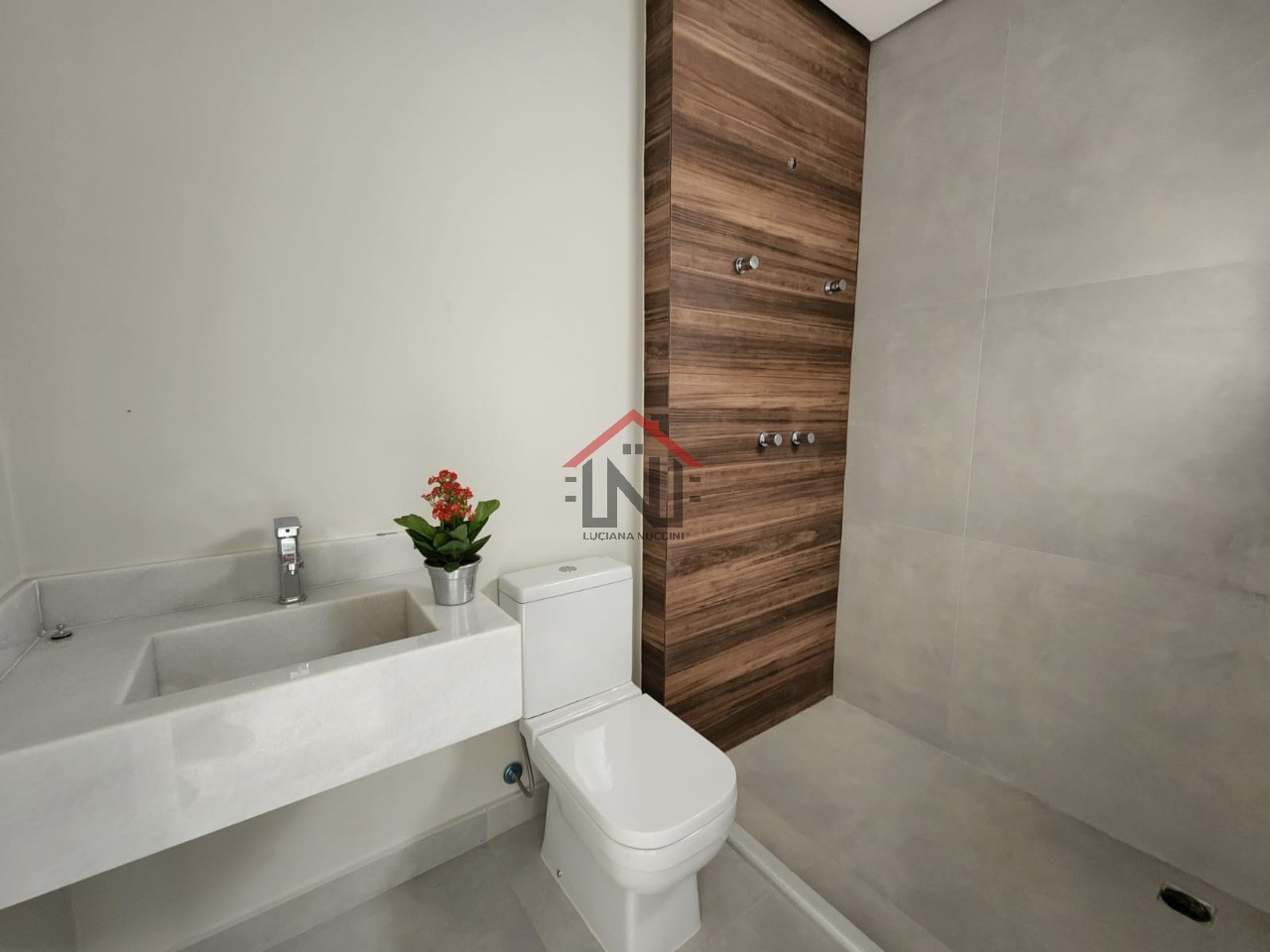 Apartamento de luxo com 3 suítes no Bosque da Saúde, São Paulo-SP: 4 banheiros, 2 vagas de garagem, 150m² de área