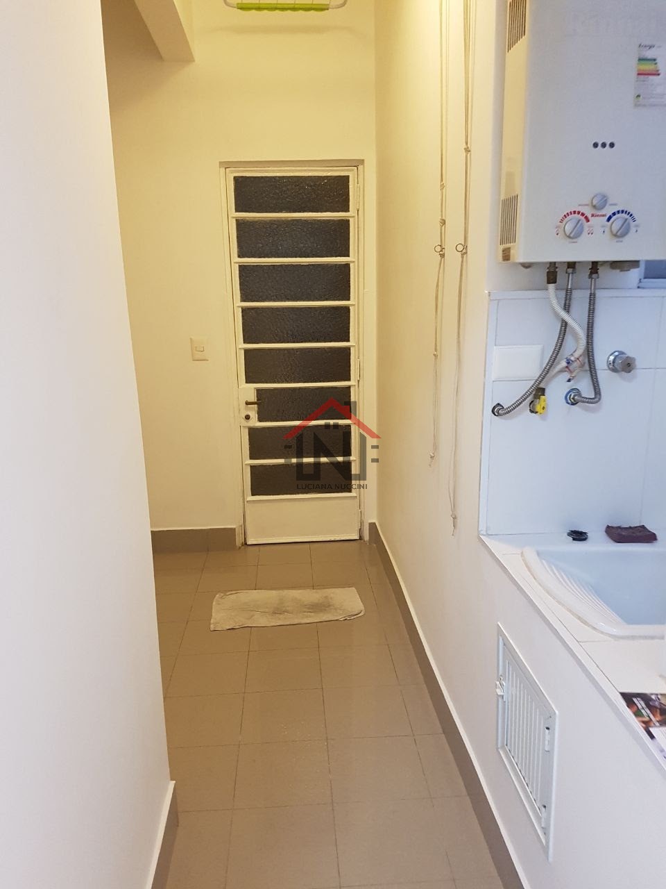 Apartamento à venda em São Paulo-SP no Jardim Paulista com 2 quartos, 1 suíte, 1 sala, 1 banheiro e 75m² de área.