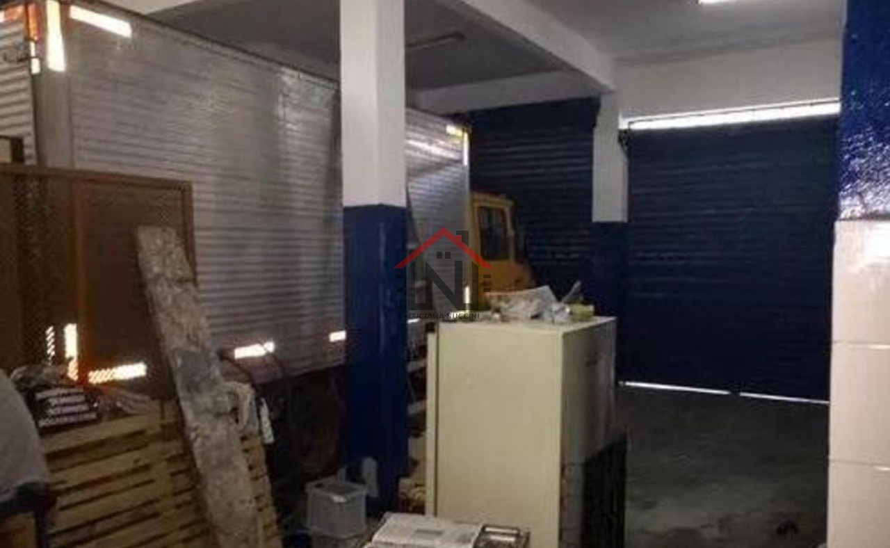 Galpão Comercial para Locação na Mooca, São Paulo-SP: 3 Salas, 2 Banheiros, 160m² de Área!