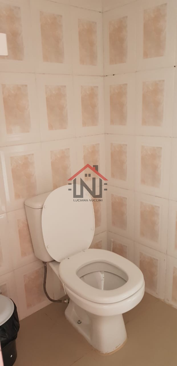 Casa Comercial para Locação em Pinheiros, São Paulo-SP: 2 Salas, 2 Banheiros, 100m² de Área