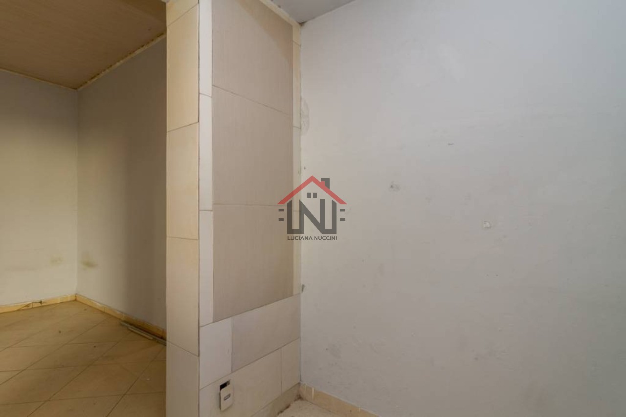 Casa à venda em Perdizes, São Paulo-SP: 3 quartos, 2 quintais, 2 banheiros, 3 vagas, 400m² de área. Aproveite!