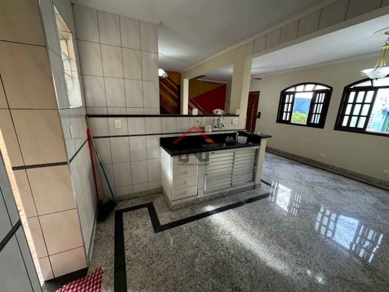 Casa à Venda em São Paulo-SP, Bela Vista: 3 Quartos, 1 Sala, 2 Banheiros, 1 Vaga de Garagem, 131m². Venha conhecer!