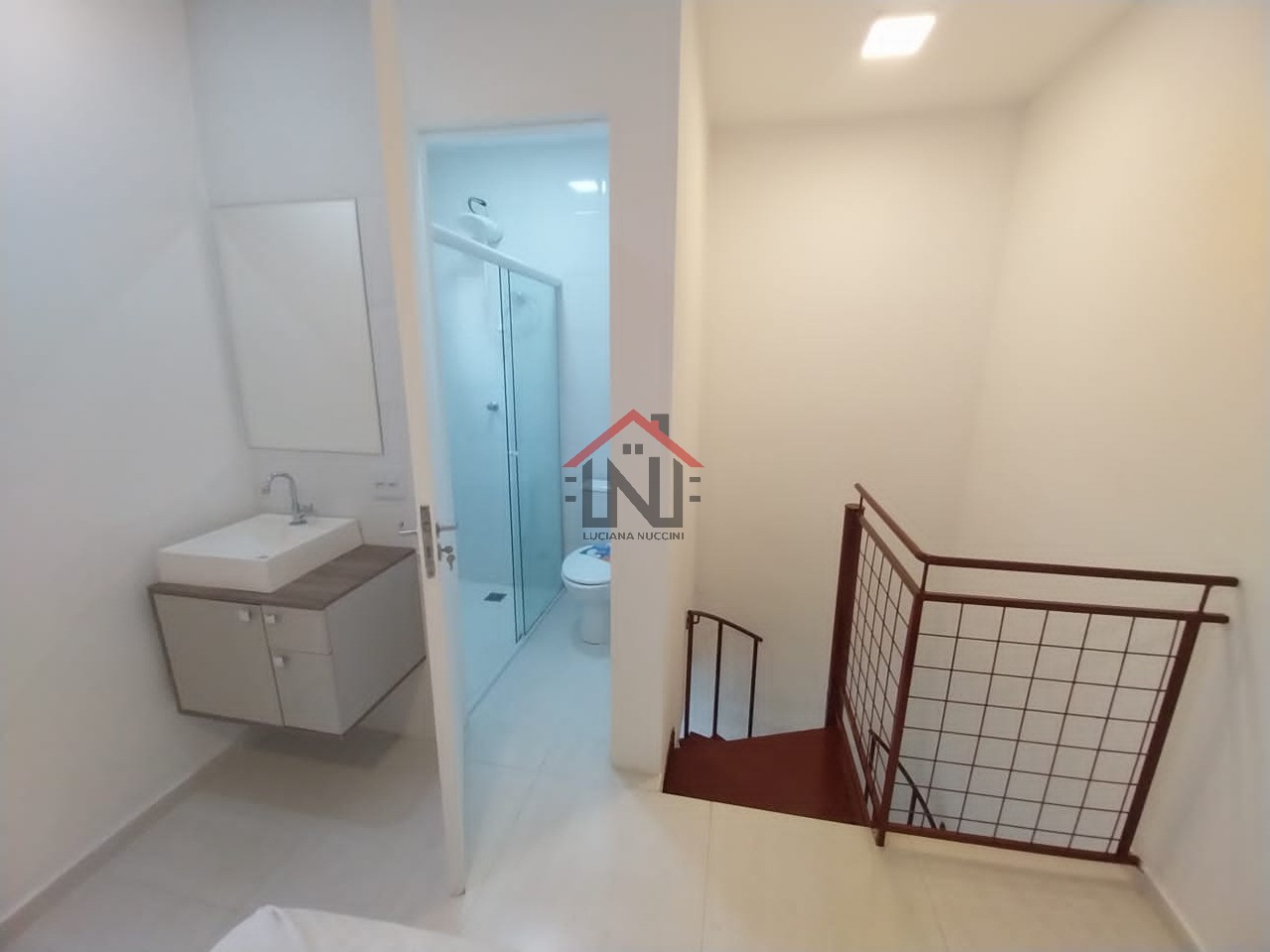 Aluguel de Apartamento com 1 Quarto e Suíte na Vila Dom Pedro I, São Paulo-SP: 35m², 2 Banheiros, Sala!