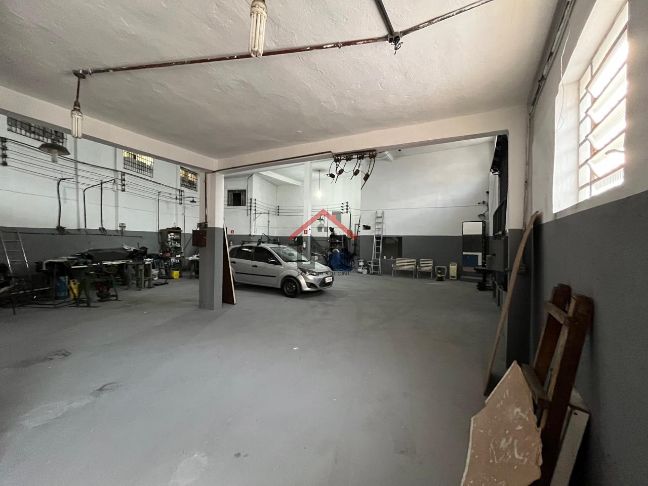 Galpão Comercial de Alto Padrão para Locação na Vila Prudente, São Paulo-SP: 4 Salas, 4 Banheiros, 689,00 m² de Área.