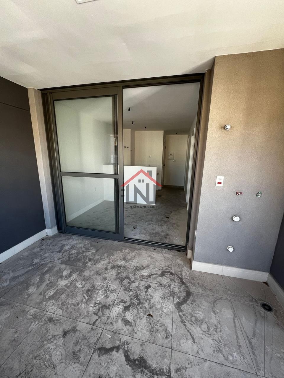 Apartamento à venda no Itaim Bibi, São Paulo-SP: 1 quarto, 1 suíte, 2 banheiros, 1 vaga - 44 m²!