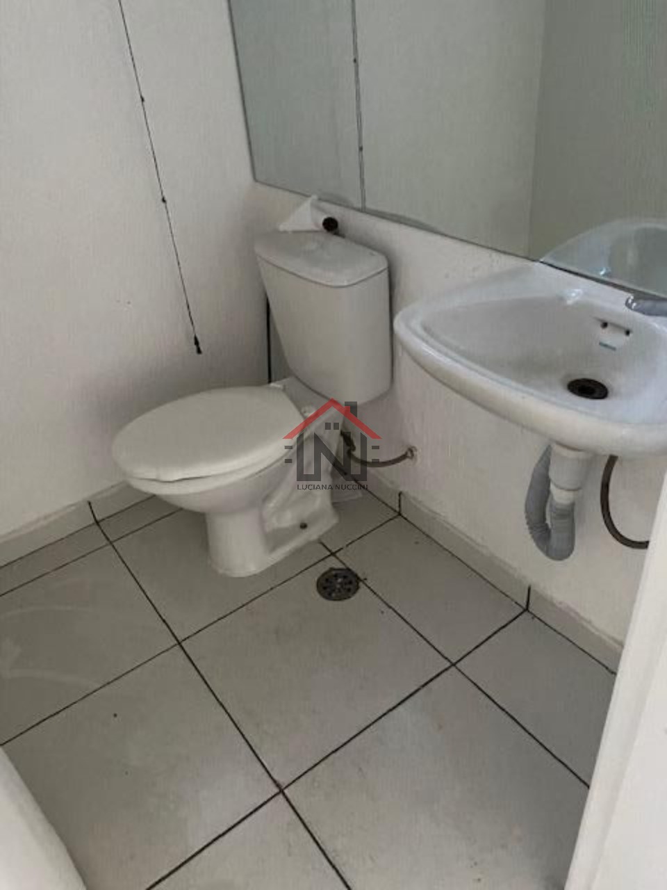 Conjunto Comercial de Alto Padrão para Locação em São Paulo-SP, Cerqueira César: 4 Salas, 2 Banheiros, 150m². Venha conferir!
