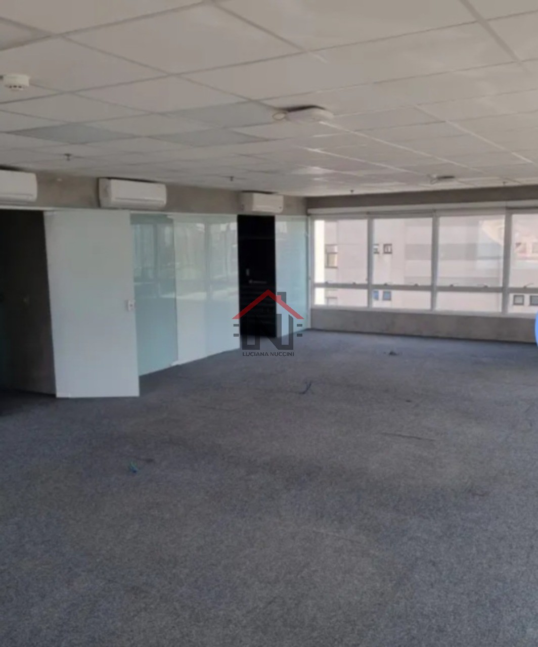 Excelente Conjunto Comercial para Locação na Bela Vista, São Paulo - 110m², 1 Sala, 3 Banheiros e 2 Vagas de Garagem!