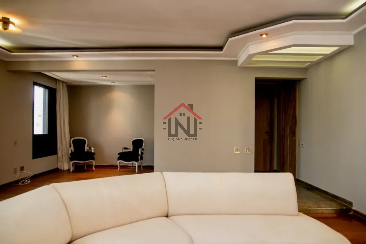 Apartamento de Luxo para Locação na Vila Uberabinha, São Paulo-SP: 3 Quartos, 3 Suítes, 1 Sala, 4 Banheiros, 2 Vagas, 195m².