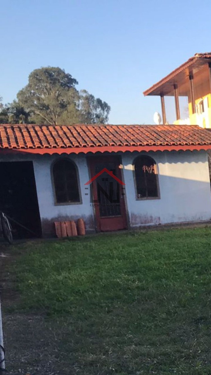 Galpão industrial com 1 sala, 2 banheiros e 1.320,00 m² de á