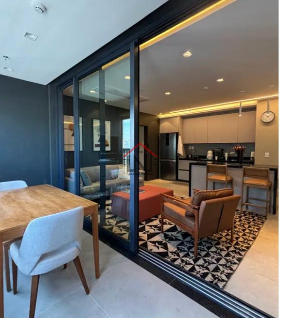 Apartamento para locação no Jardim das Acácias - São Paulo-SP: 1 quarto, 1 suíte, 2 banheiros, 2 vagas, 77m². Venha conferir!