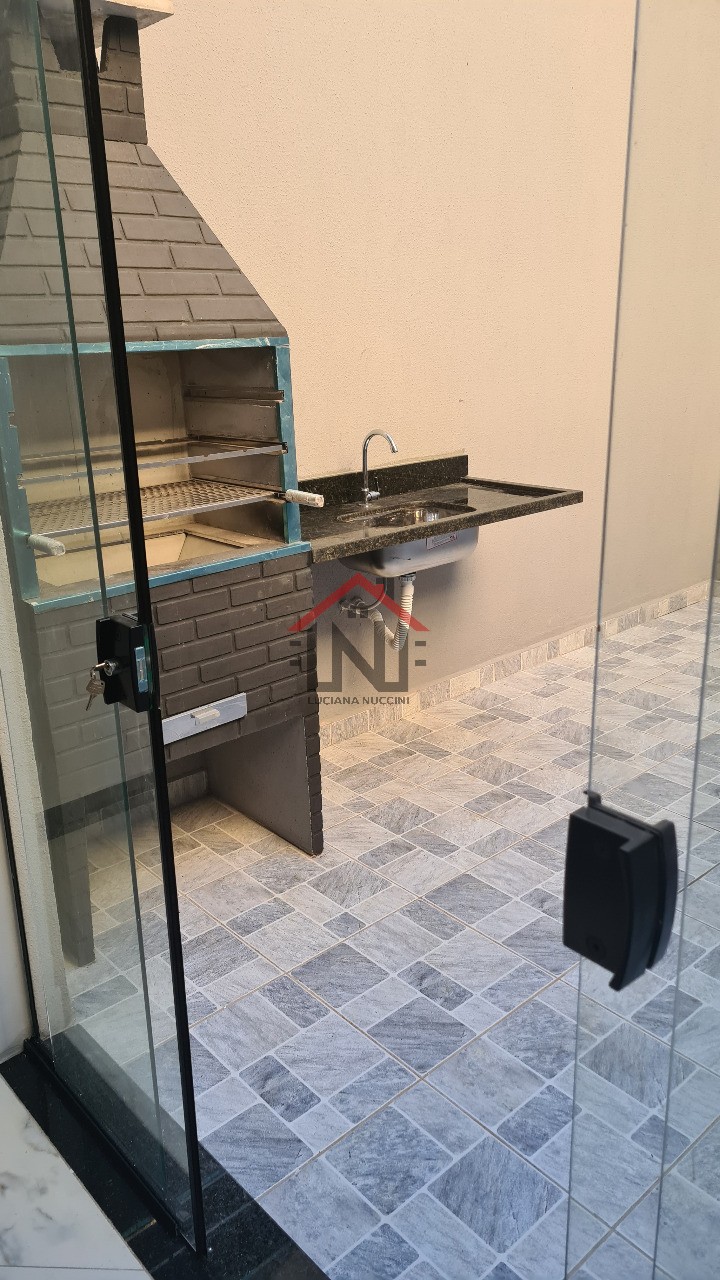 Imperdível! Casa à venda em São Paulo - Chácara Inglesa, 3 quartos, 3 suítes, 2 salas, 4 banheiros, 2 vagas, 165m².