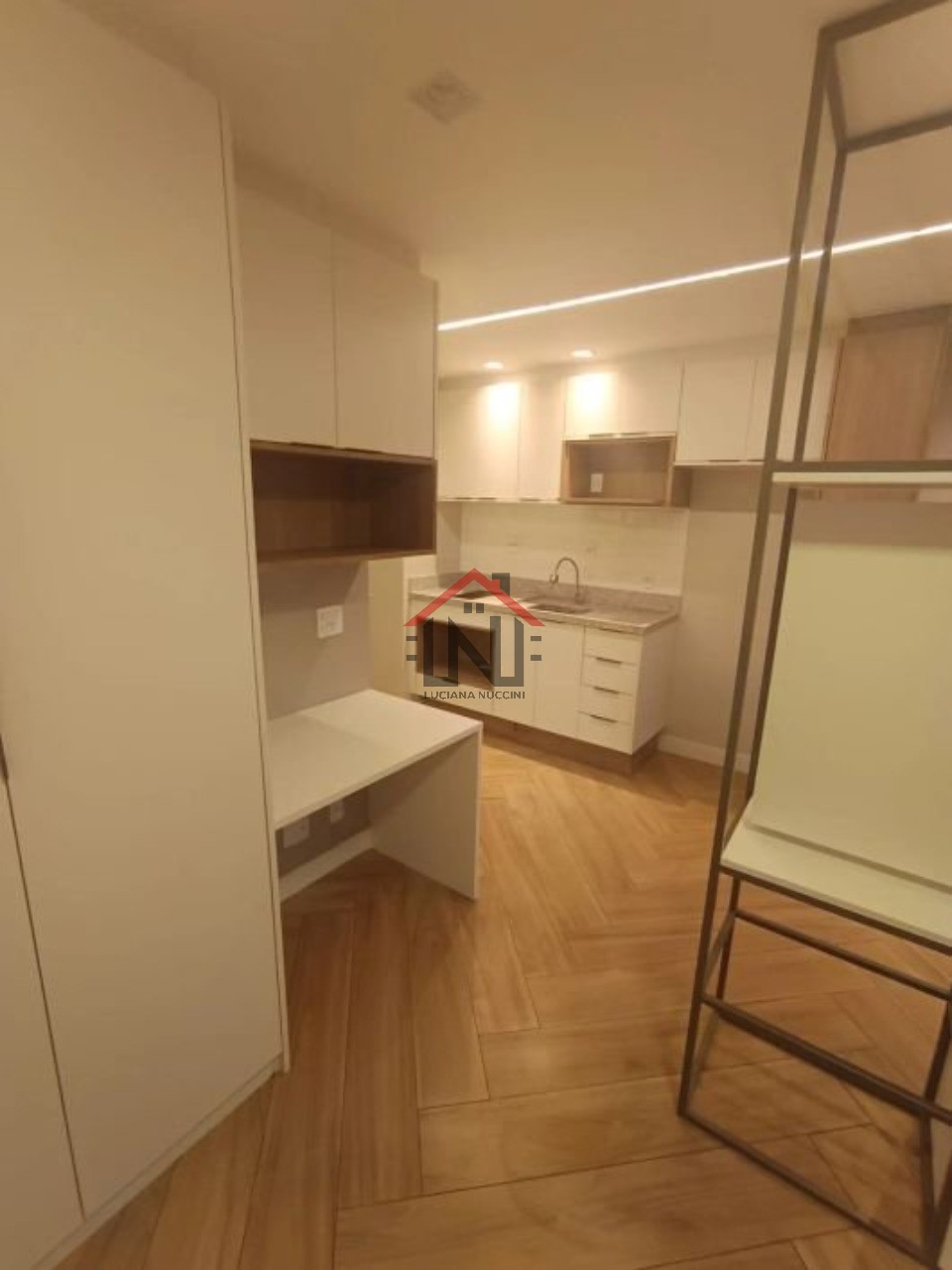 Studio de Luxo para Locação na Vila Mariana - São Paulo-SP: 1 Quarto, 1 Banheiro, 28m² no Condomínio Exclusivo