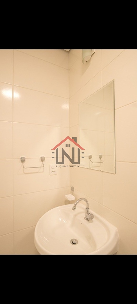Studio para Locação na Aclimação, São Paulo-SP: 1 Quarto, 1 Sala, 1 Banheiro, 22m² de Área