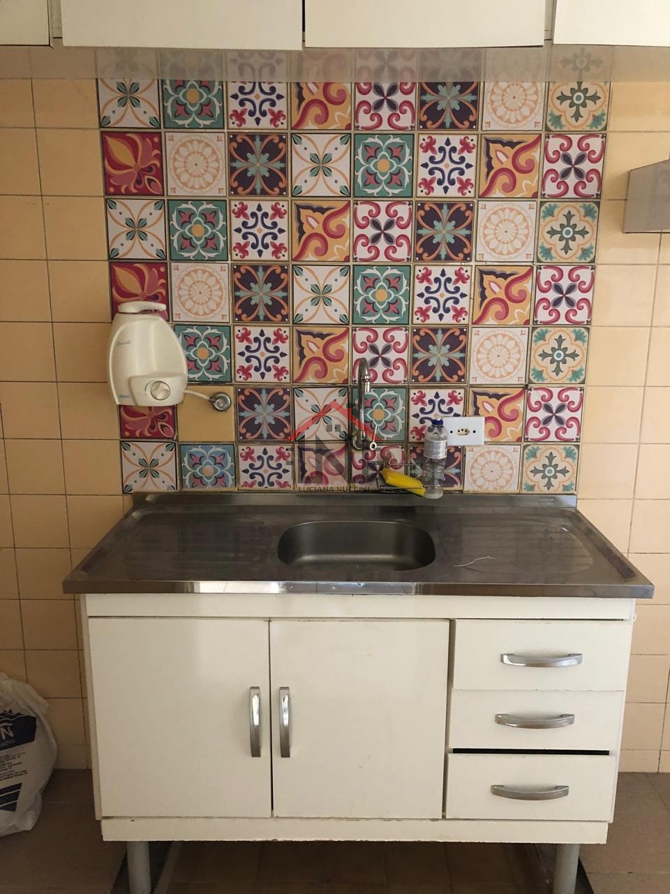 Imperdível apartamento à venda em São Paulo-SP, Vila Guarani (z Sul) - 2 quartos, 2 salas, 1 banheiro, 1 vaga, 54m².