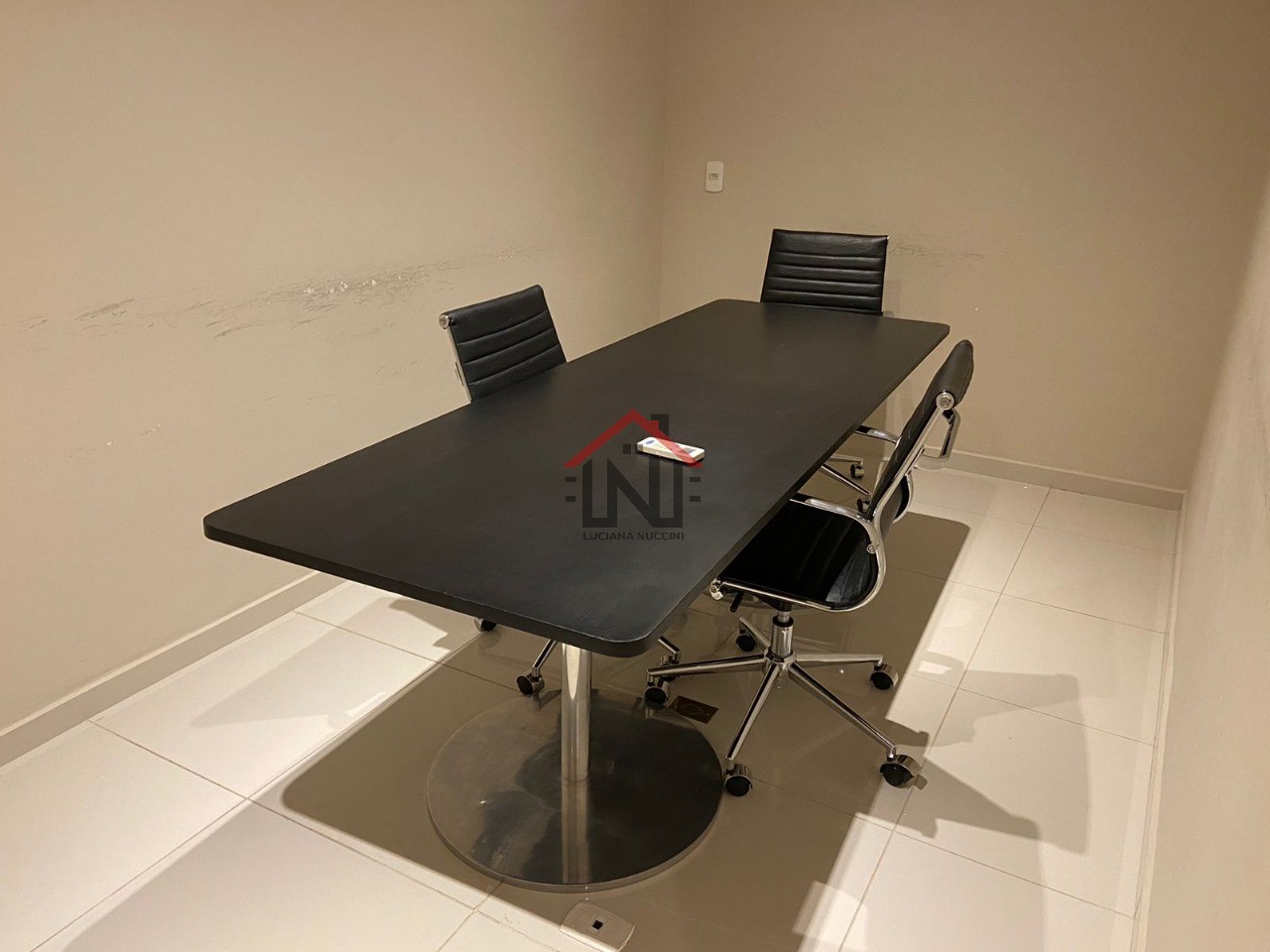 Studio de luxo em condomínio exclusivo em Santo Amaro, São Paulo - 1 quarto, 1 banheiro, 1 vaga - 33m² de elegância!