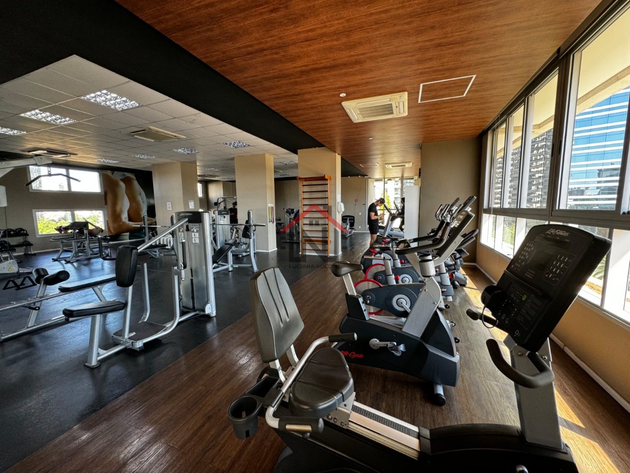 Studio de luxo em condomínio exclusivo em Santo Amaro, São Paulo - 1 quarto, 1 banheiro, 1 vaga - 33m² de elegância!