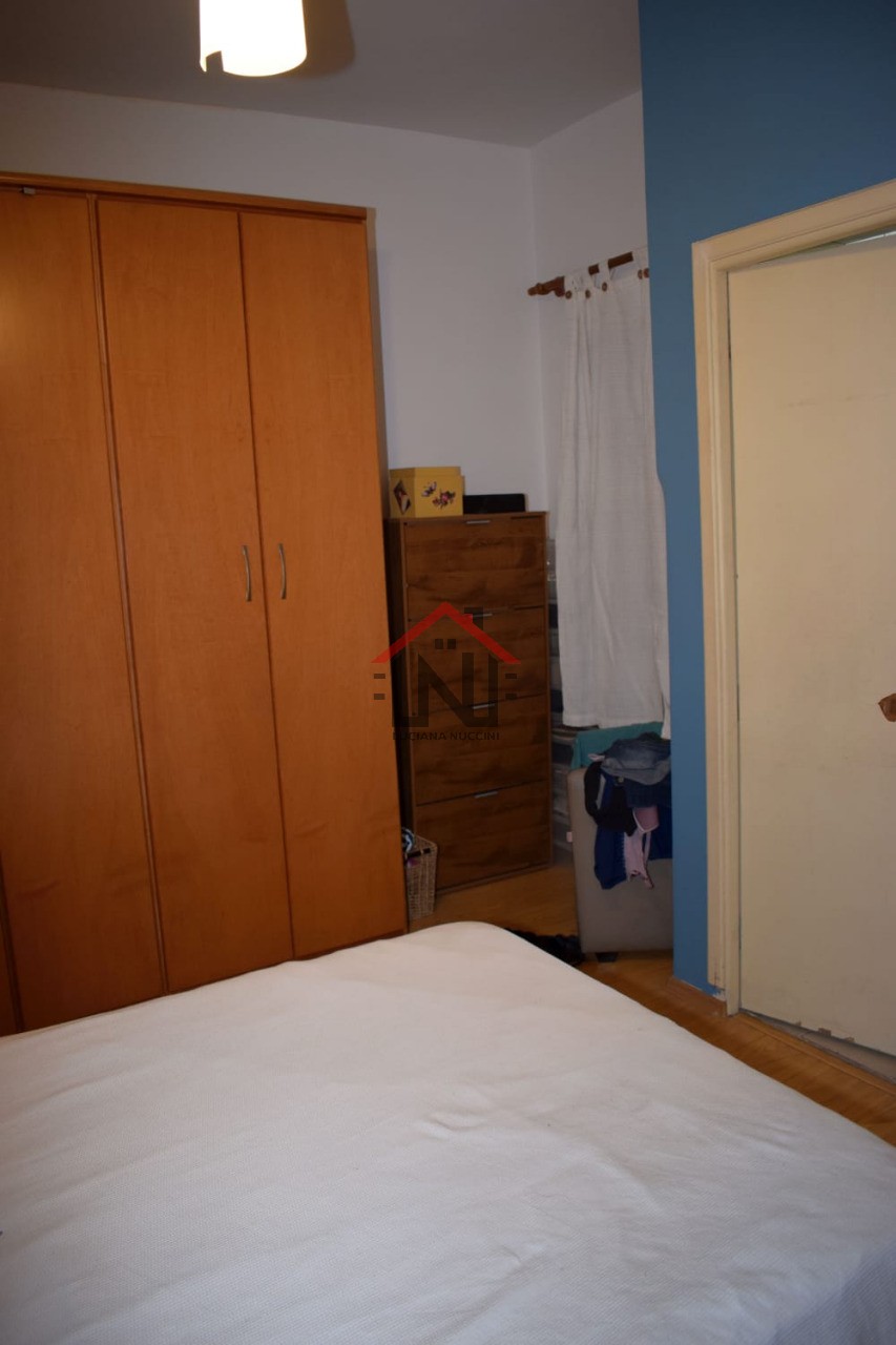 Imóvel Exclusivo à Venda em São Paulo-SP: Casa de 3 Quartos, 1 Suíte, 2 Salas e 2 Vagas de Garagem em Mirandópolis