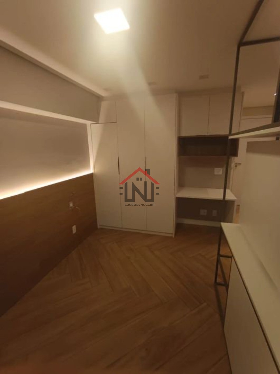 Studio de Luxo para Locação na Vila Mariana - São Paulo-SP: 1 Quarto, 1 Banheiro, 28m² no Condomínio Exclusivo