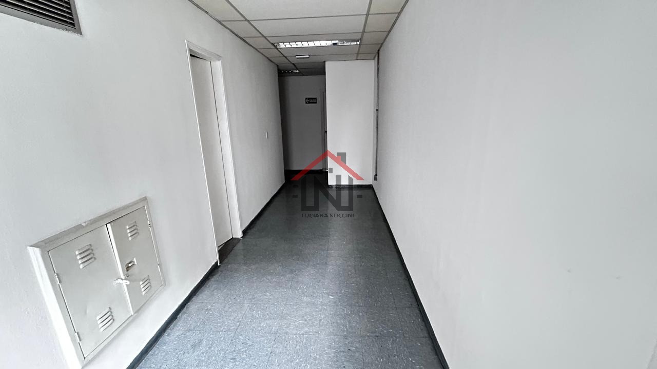Conjunto Comercial Premium na Consolação: 6 salas, 2 banheiros, 5 vagas de garagem e 328m² de área. Alugue já em São Paulo-SP!
