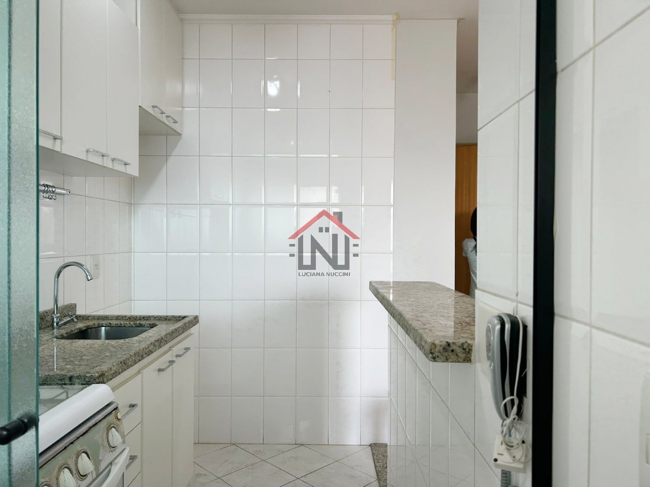 Apartamento para locação na Vila Mariana, São Paulo-SP: 1 quarto, 1 banheiro, 1 vaga, 45m² de área. Venha conferir!