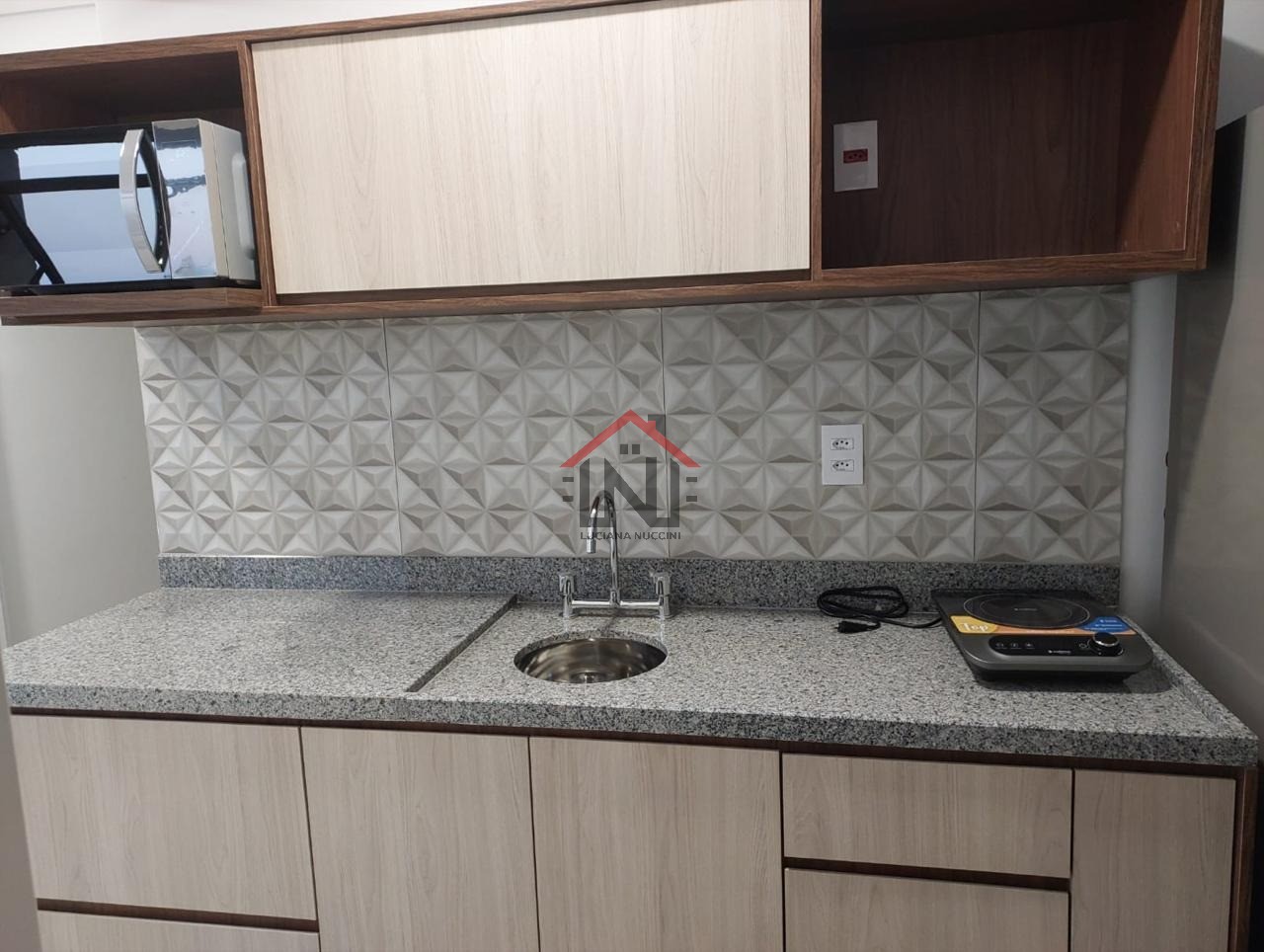 Studio de Luxo na Vila Mariana: 1 Quarto, 1 Banheiro, 25,70m² - Venda ou Locação em SP