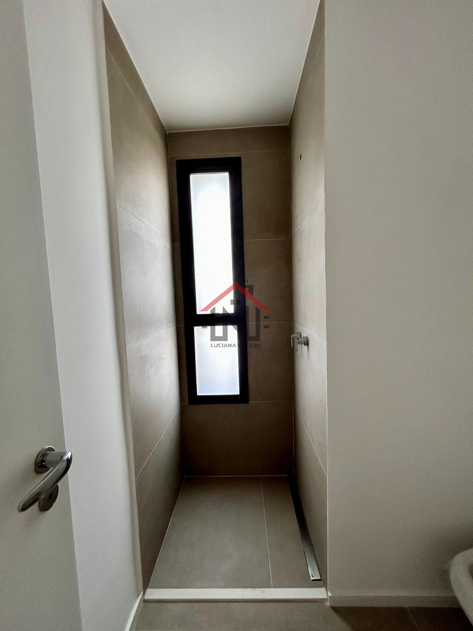 Apartamento à venda em São Paulo-SP, Jardim das Acácias: 3 quartos, 1 suíte, 2 banheiros, 105m², 2 vagas de garagem.