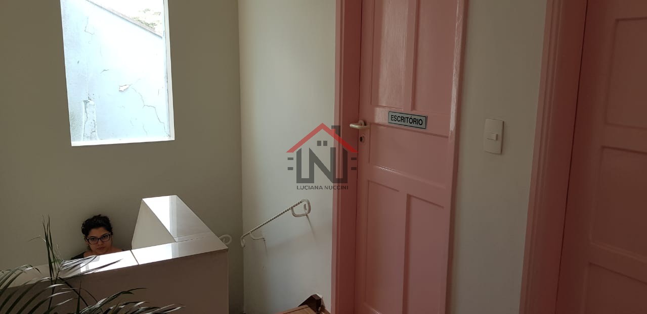 Casa Comercial para Locação em Pinheiros, São Paulo-SP: 2 Salas, 2 Banheiros, 100m² de Área