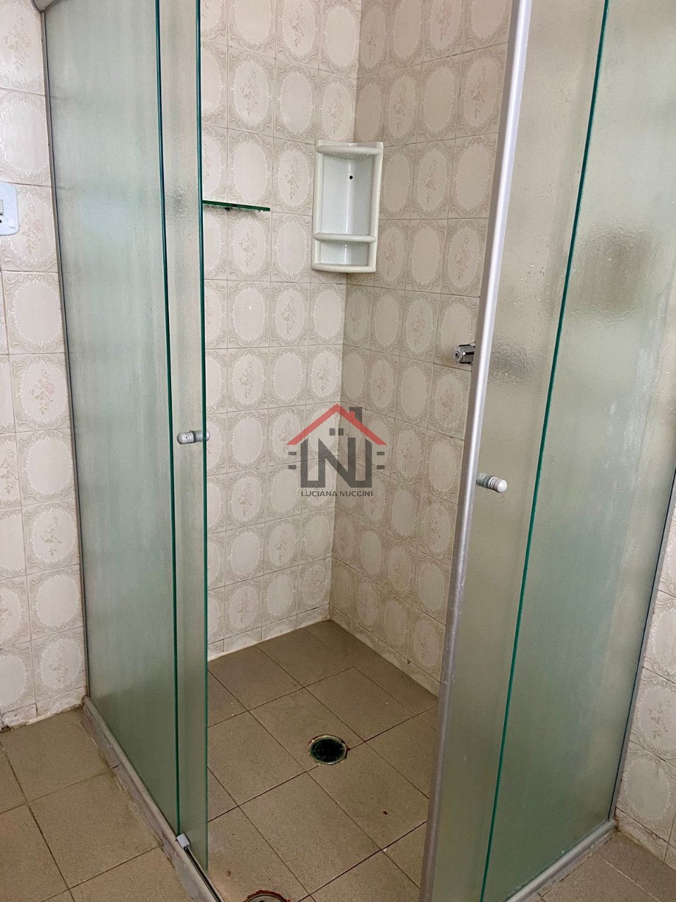 Imperdível! Casa à venda em São Paulo-SP, no Ipiranga. 4 quartos, 2 suítes, 1 sala, 3 banheiros, 2 vagas de garagem. 650m².