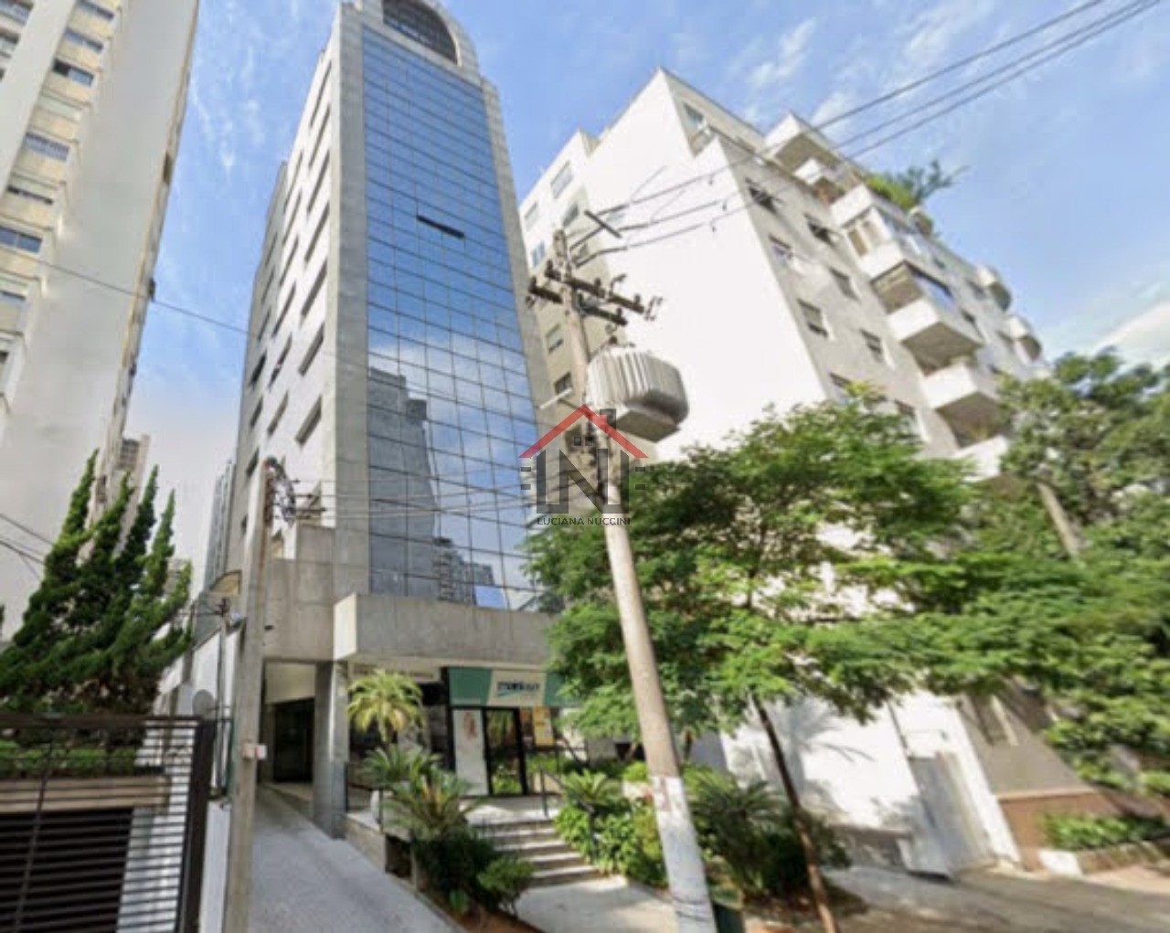Conjunto Comercial de Alto Padrão no Jardim Paulista, São Paulo-SP: 1 Sala, 3 Banheiros, 2 Vagas, 137m². Venha Conferir!