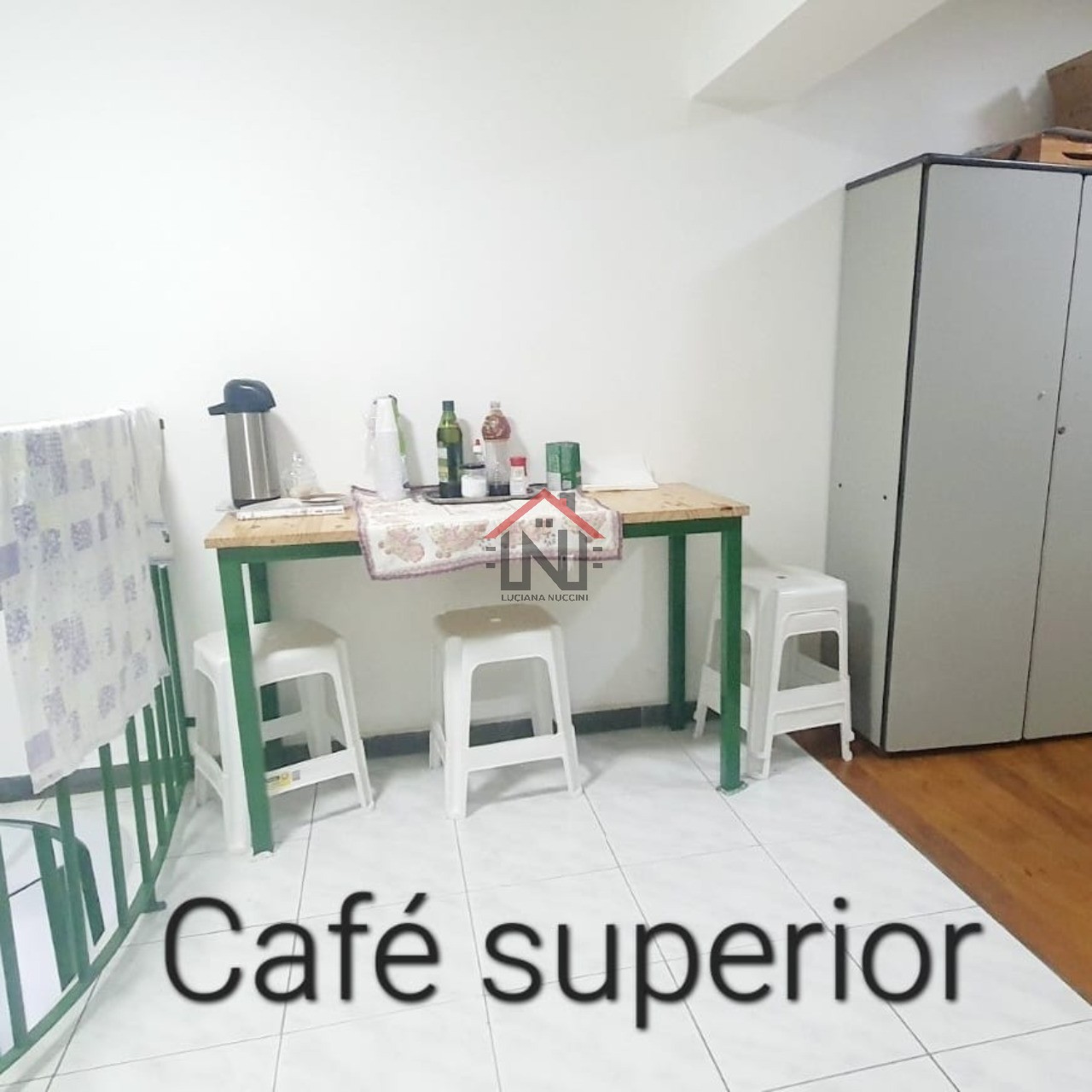 Conjunto Comercial à Venda na Vila Nova Conceição - São Paulo-SP: 2 Salas, 2 Banheiros, 92 m² de Área