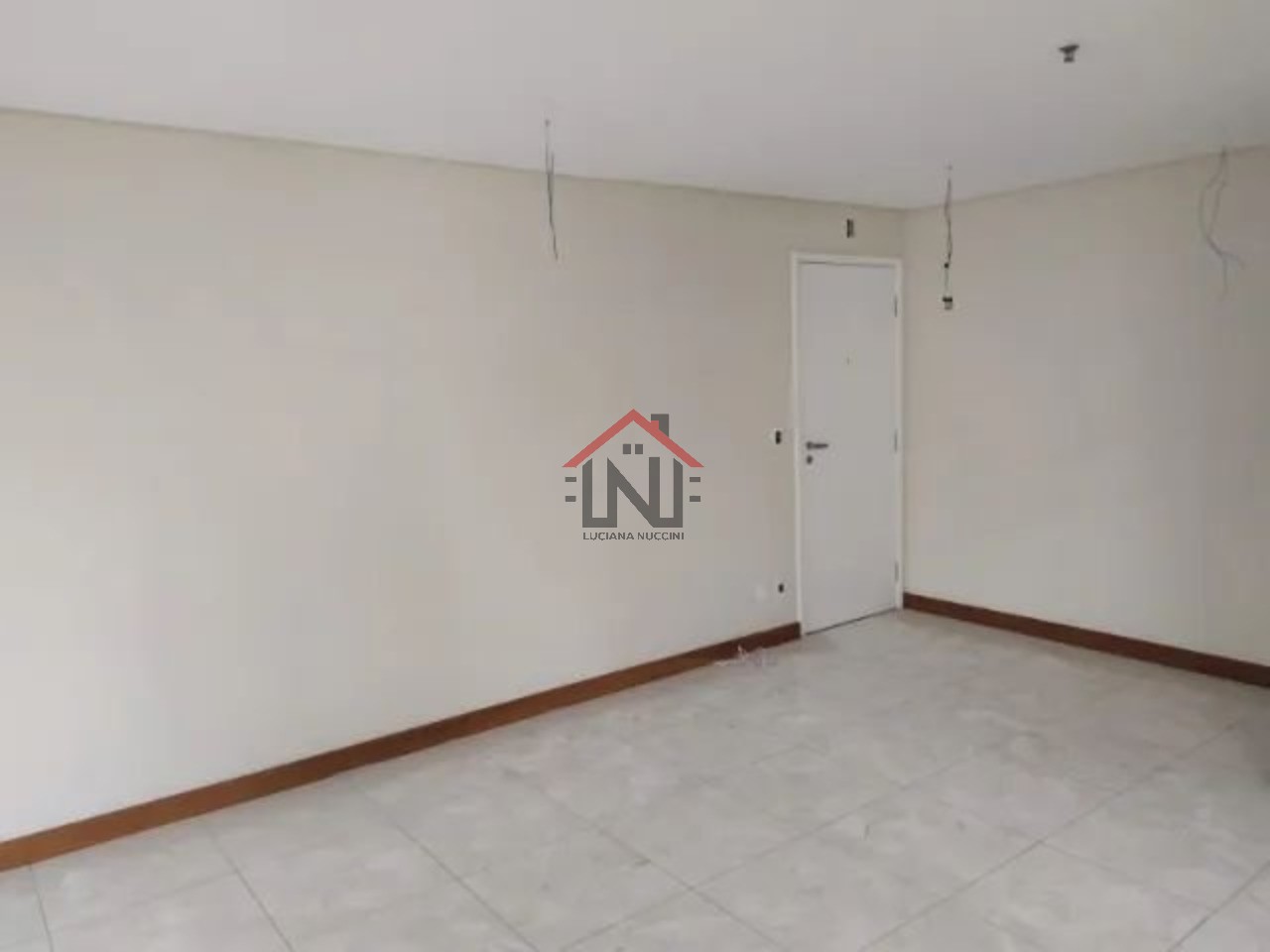 Conjunto Comercial à Venda em Vila Clementino, São Paulo-SP: 1 Sala, 1 Vaga, 85m² de Área